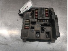 Recambio de bsm caja fusibles para renault megane ii berlina 3p 1.9 dci diesel referencia OEM IAM 8200262385  