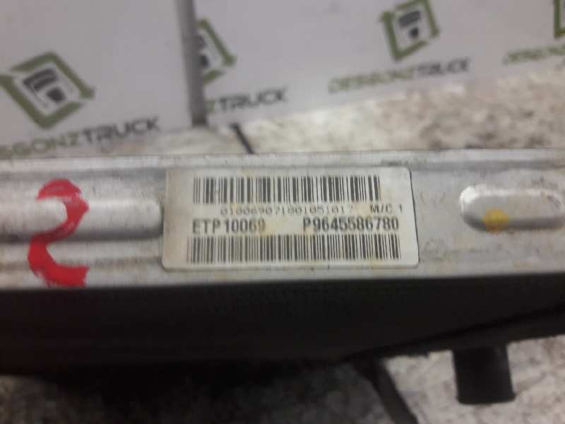 Recambio de radiador agua para peugeot 407 st sport referencia OEM IAM 9645586780  