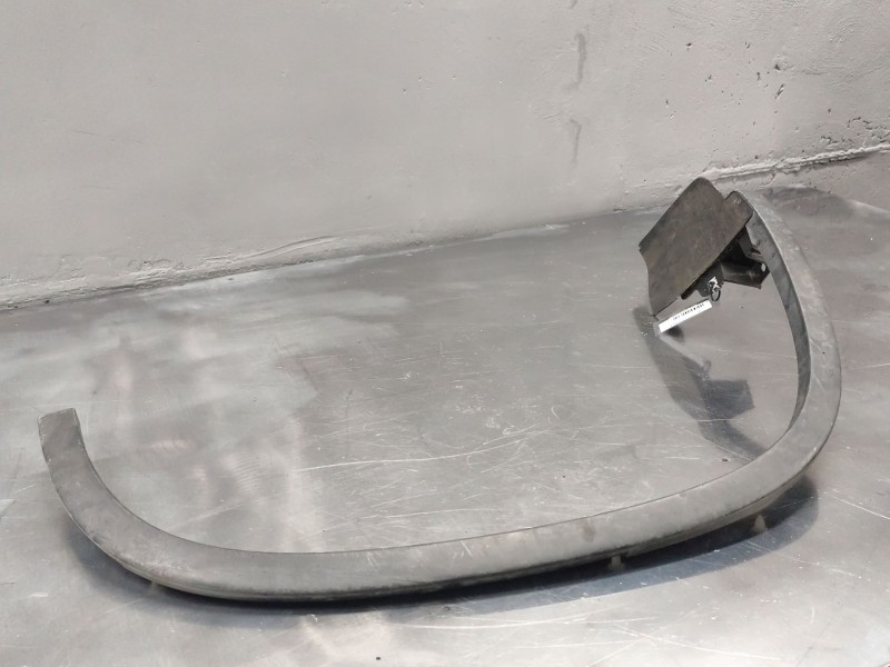 Recambio de aletin trasero izquierdo para volkswagen tiguan (5n_) 2.0 tdi 4motion referencia OEM IAM 5N0854819C  