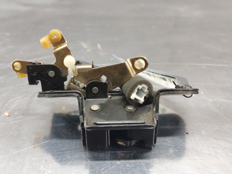 Recambio de cerradura maletero / porton para chevrolet lacetti sedán (j200) 1.6 referencia OEM IAM   