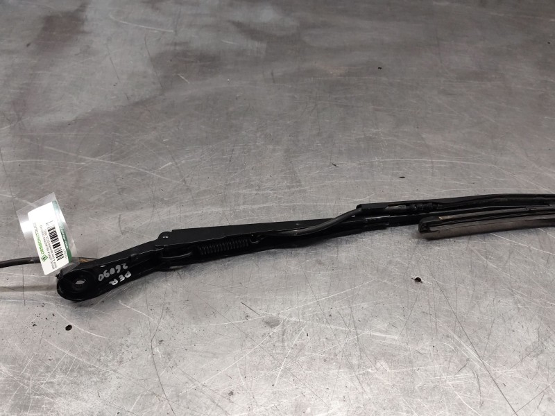 Recambio de brazo limpia delantero derecho para bmw 4 descapotable (g23, g83) m4 competition m xdrive referencia OEM IAM   