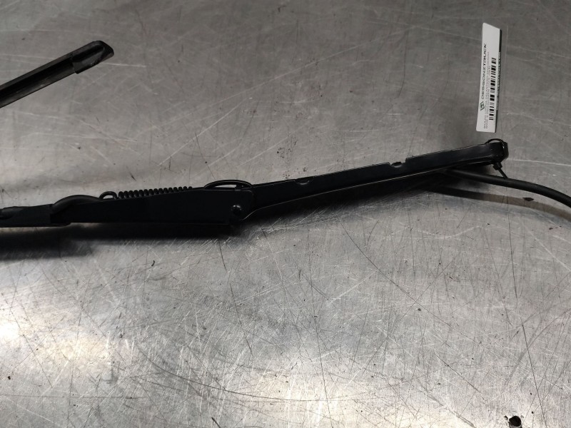 Recambio de brazo limpia delantero izquierdo para bmw 4 descapotable (g23, g83) m4 competition m xdrive referencia OEM IAM   