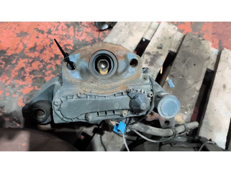 Recambio de buje delantero para daf xf 106 480 referencia OEM IAM   