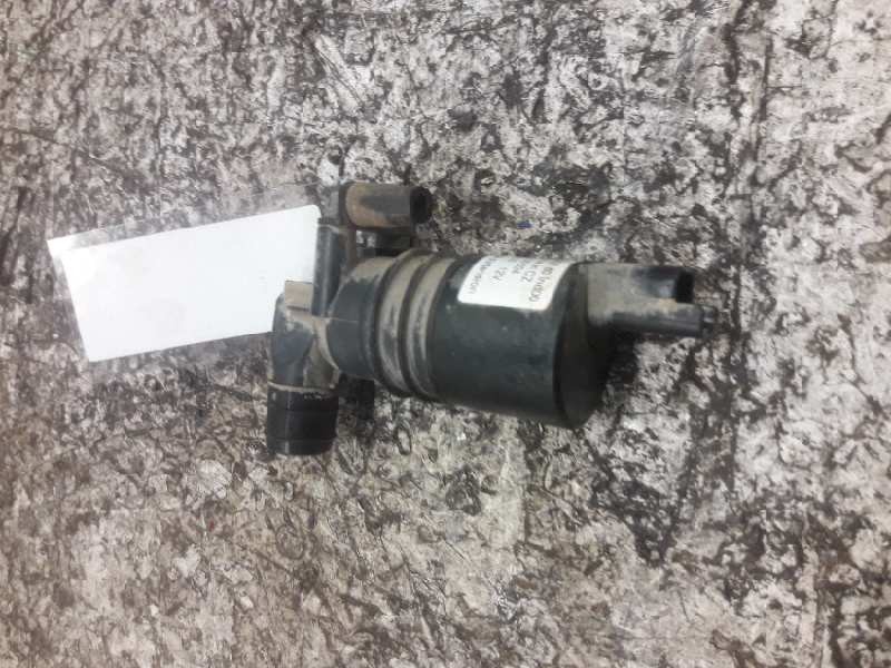 Recambio de bomba limpia para peugeot 407 st sport referencia OEM IAM 9643447780 2 PINS 