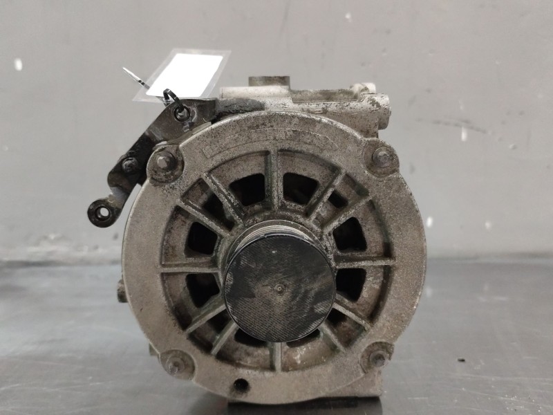 Recambio de alternador para mercedes-benz clase c (w203) berlina 220 cdi (203.006) referencia OEM IAM A0001501750  