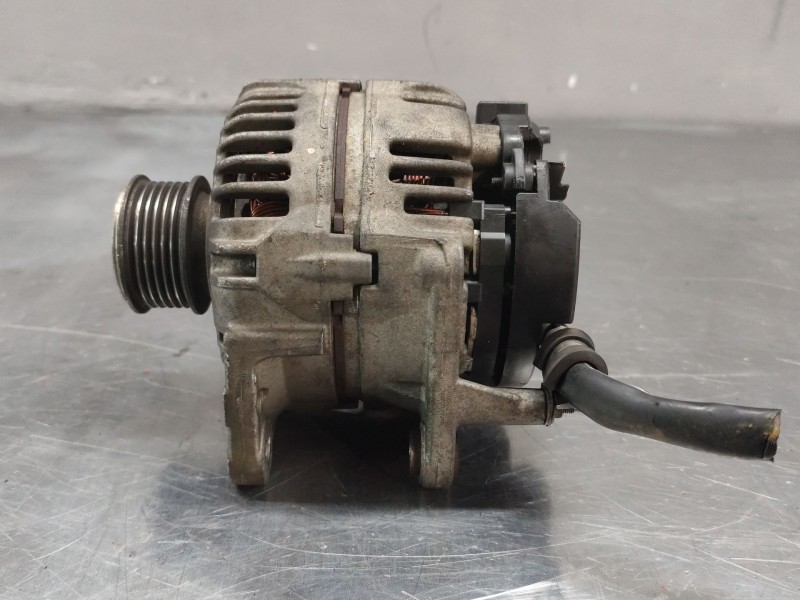 Recambio de alternador para volkswagen caddy ka/kb (2k) 2.0 sdi referencia OEM IAM 036903024J  