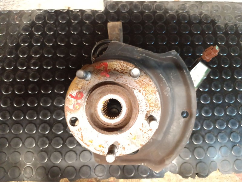 Recambio de mangueta delantera izquierda para nissan almera tino (v10m) 2.2 16v turbodiesel cat referencia OEM IAM   