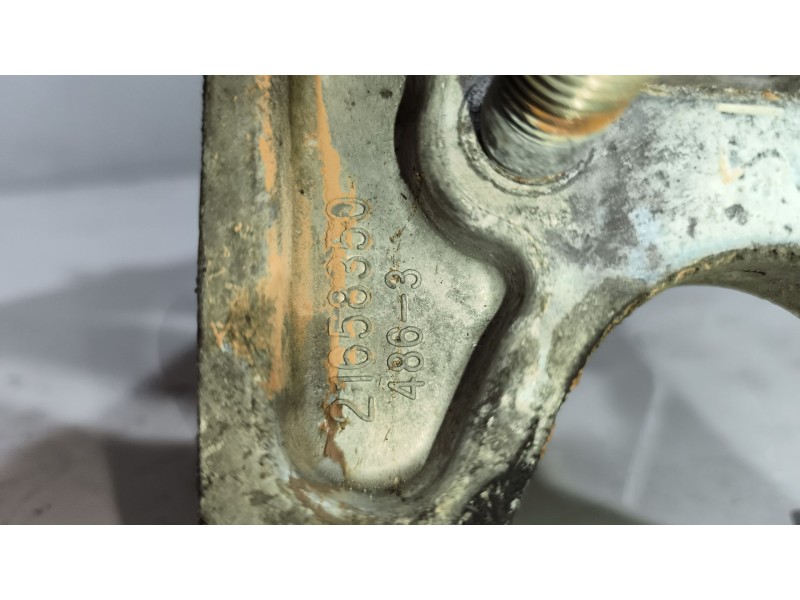 Recambio de soporte para renault serie t 12.8 diesel referencia OEM IAM 21658350  