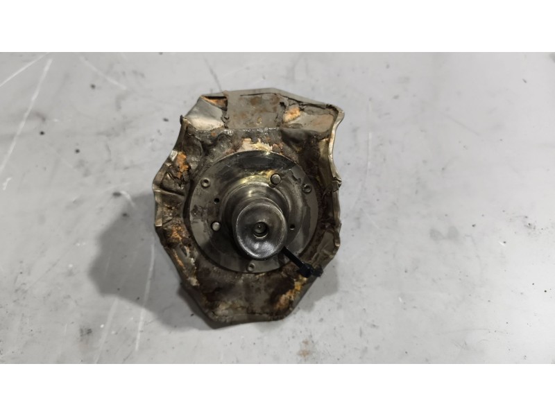 Recambio de inyector para volvo fm xxx 12.8 diesel referencia OEM IAM 21738128 0444023047 