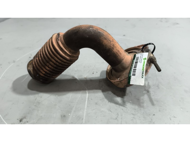Recambio de colector escape para daf serie xf106 referencia OEM IAM 1860417  