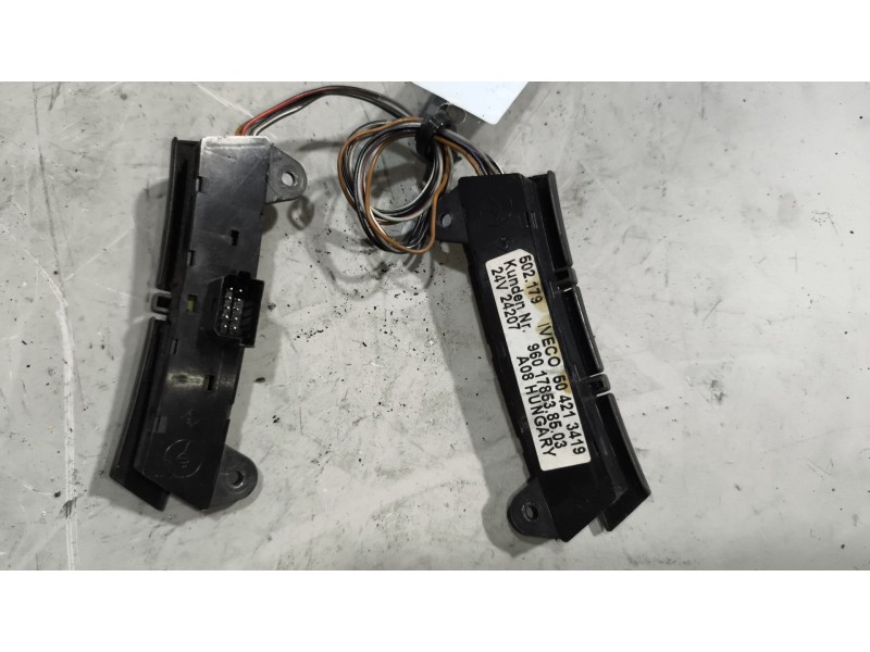 Recambio de mando volante para iveco stralis (as) fsa t / p 4x2 gran espacio referencia OEM IAM 504213419  