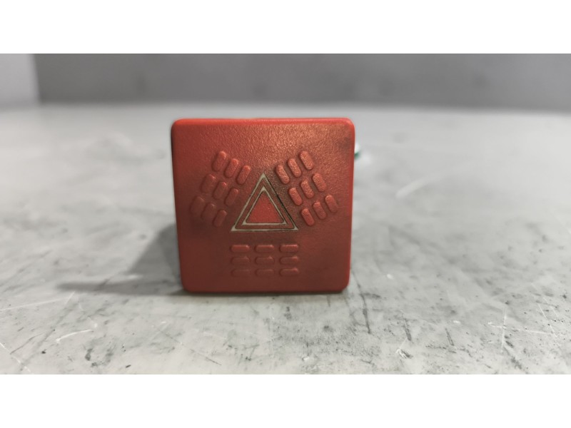 Recambio de warning para iveco eurocargo chasis  (typ 100 e 21) larga distancia referencia OEM IAM   