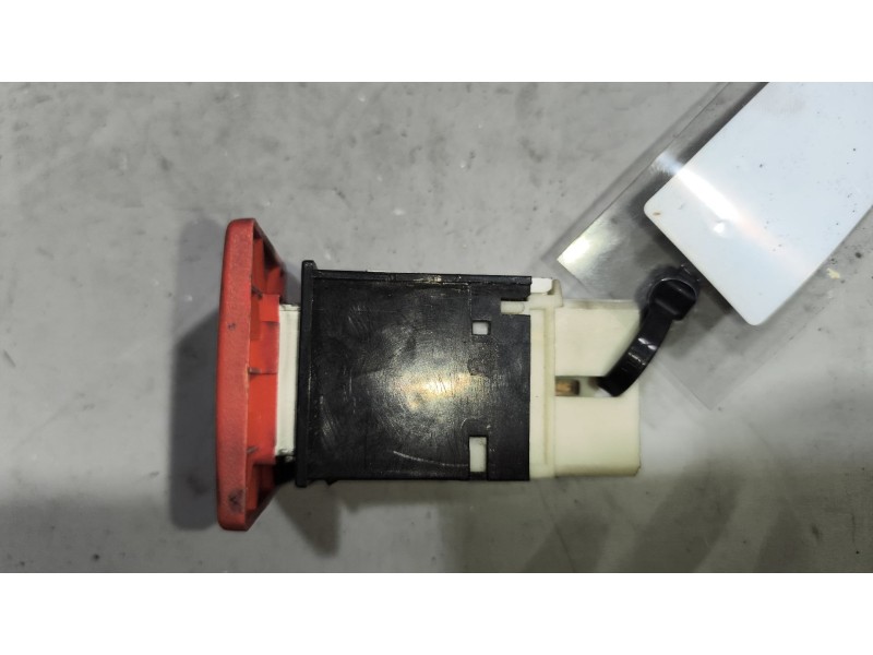 Recambio de warning para iveco eurocargo chasis  (typ 100 e 21) larga distancia referencia OEM IAM   