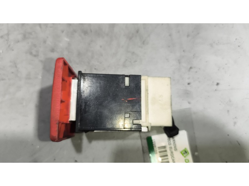 Recambio de warning para iveco eurocargo chasis  (typ 100 e 21) larga distancia referencia OEM IAM   