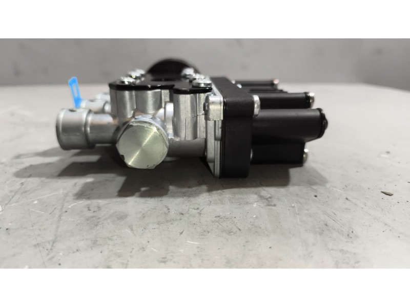 Recambio de valvula aire para volvo fh xxx 12.8 diesel referencia OEM IAM 4728800310 20514449 