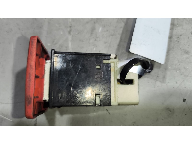 Recambio de warning para iveco eurocargo chasis  (typ 100 e 21) larga distancia referencia OEM IAM   