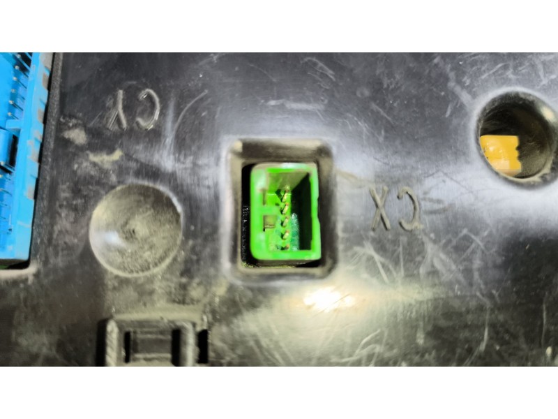 Recambio de cuadro instrumentos para volvo b12b referencia OEM IAM 70329200  