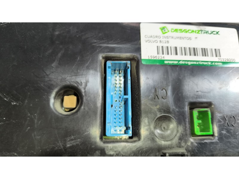 Recambio de cuadro instrumentos para volvo b12b referencia OEM IAM 70329200  