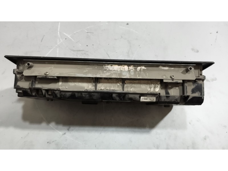 Recambio de cuadro instrumentos para volvo b12b referencia OEM IAM 70329200  