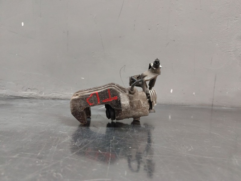 Recambio de pinza freno trasera derecha para volkswagen golf v (1k1) 1.9 tdi referencia OEM IAM   