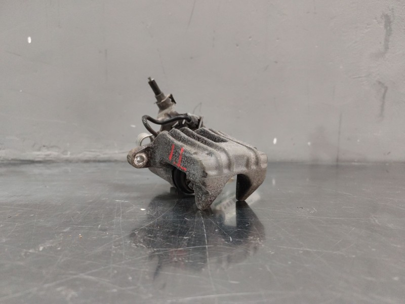 Recambio de pinza freno trasera izquierda para volkswagen golf v (1k1) 1.9 tdi referencia OEM IAM   