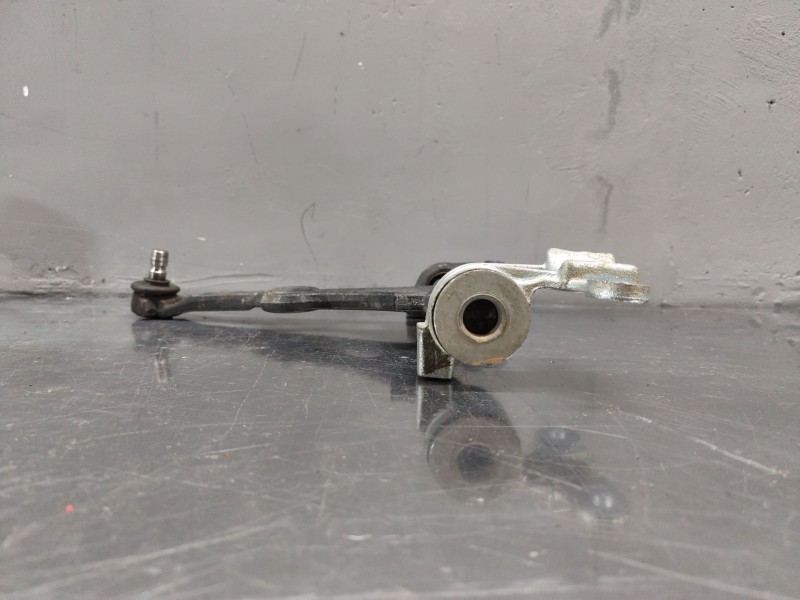 Recambio de brazo suspension inferior delantero izquierdo para fiat scudo furgoneta (220_) 1.9 d referencia OEM IAM   