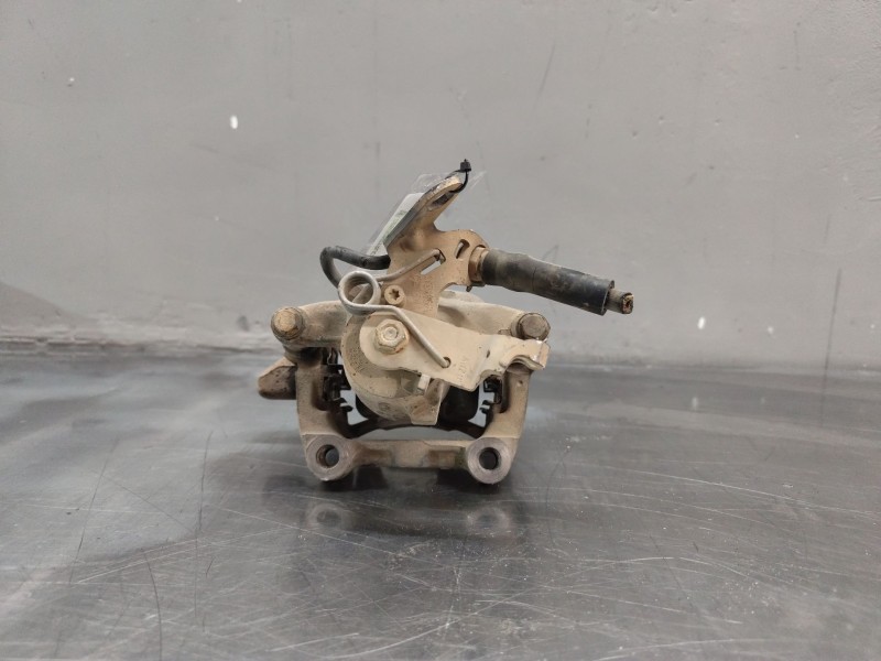 Recambio de pinza freno trasera derecha para skoda octavia ii combi (1z5) 2.0 tdi 4x4 referencia OEM IAM   