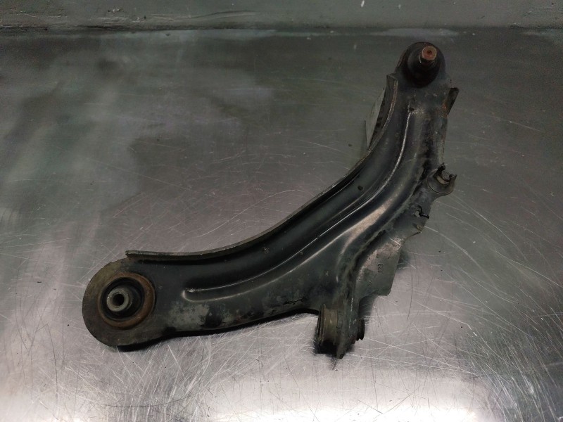 Recambio de brazo suspension inferior delantero izquierdo para renault megane ii coupe/cabrio authentique referencia OEM IAM   