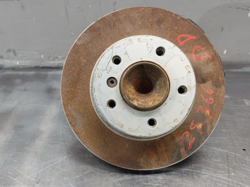 Recambio de mangueta delantera derecha para bmw 1 (e81) 118 d referencia OEM IAM   