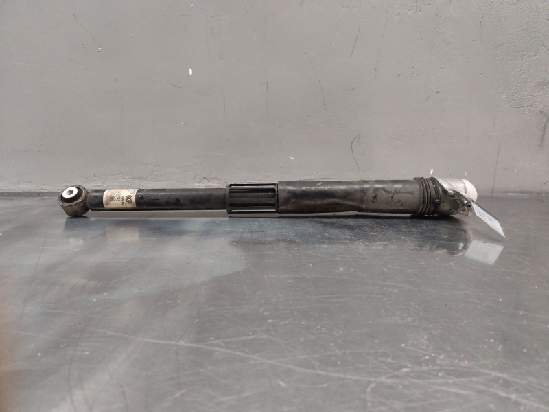 Recambio de amortiguador trasero derecho para seat leon (5f1) 1.4 tsi referencia OEM IAM 8014041000300  
