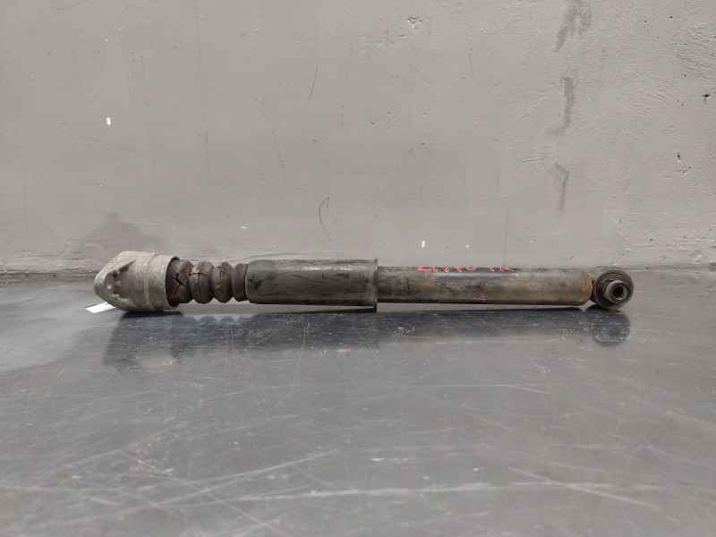 Recambio de amortiguador trasero izquierdo para audi a4 berlina (8e) 1.9 tdi referencia OEM IAM 8E0513686R  