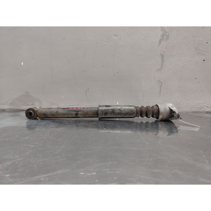 Recambio de amortiguador trasero izquierdo para audi a4 berlina (8e) 1.9 tdi referencia OEM IAM 8E0513686R  