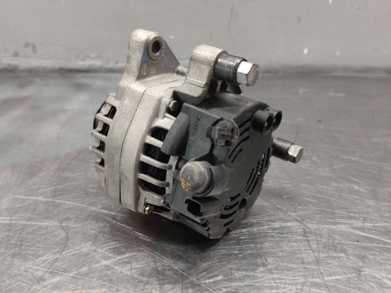 Recambio de alternador para peugeot 206 berlina x-line referencia OEM IAM   