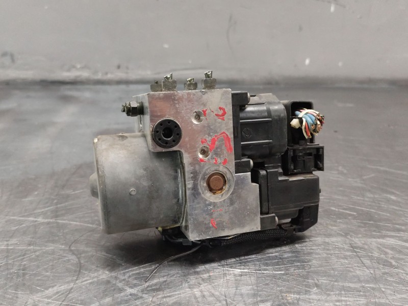 Recambio de abs para toyota corolla (_e12_) 2.0 d-4d (cde120r_, cde120l_) referencia OEM IAM   