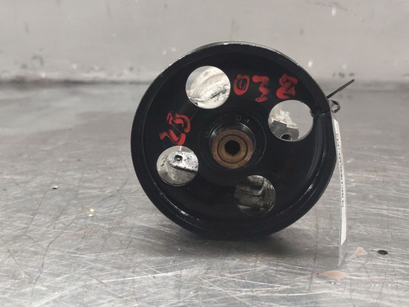 Recambio de bomba direccion para renault trafic combi (ab 4.01) 1.9 diesel referencia OEM IAM 26081335RR  