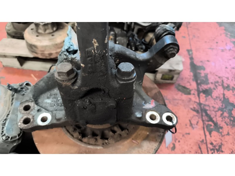 Recambio de mangueta delantera izquierda para daf xf 106 480 referencia OEM IAM 0963954  