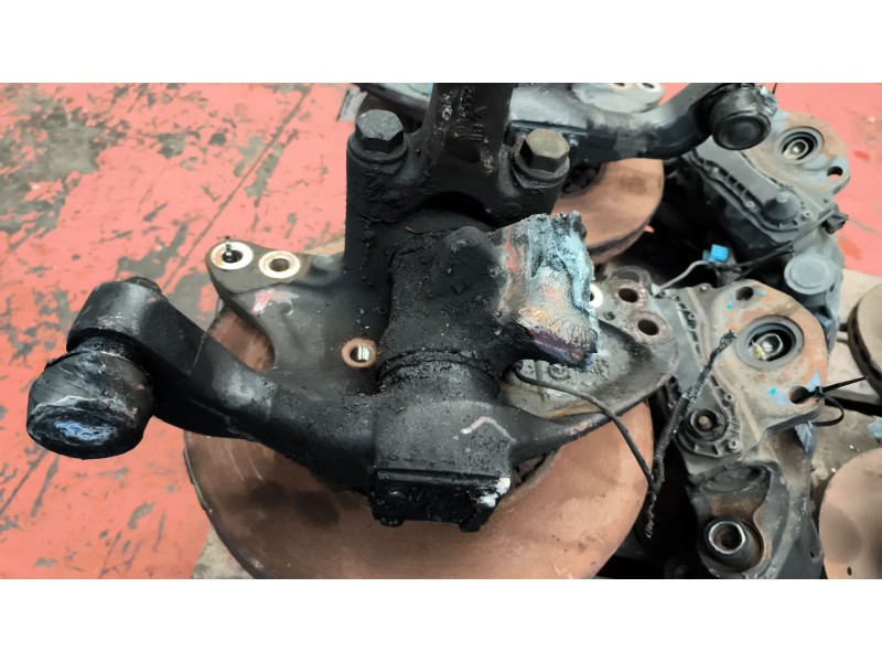 Recambio de mangueta delantera izquierda para daf xf 106 480 referencia OEM IAM 0963954  