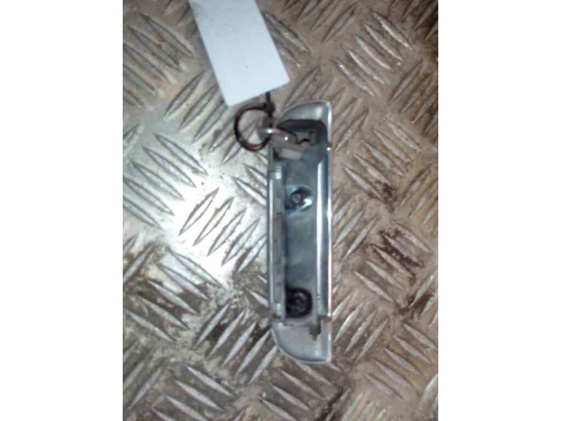Recambio de maneta exterior delantera derecha para nissan trucks cabstar e 110.35 referencia OEM IAM   