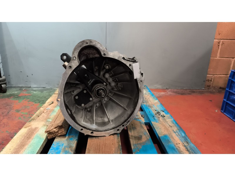 Recambio de caja cambios para nissan cabstar e 3.0 diesel referencia OEM IAM M525E  