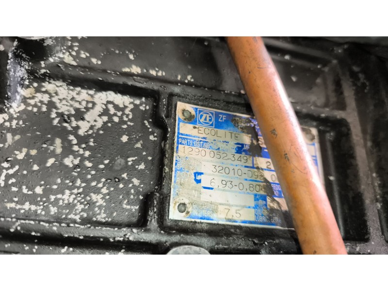 Recambio de caja cambios para nissan trucks atleon 210 referencia OEM IAM S636 1290052349 32010D92008