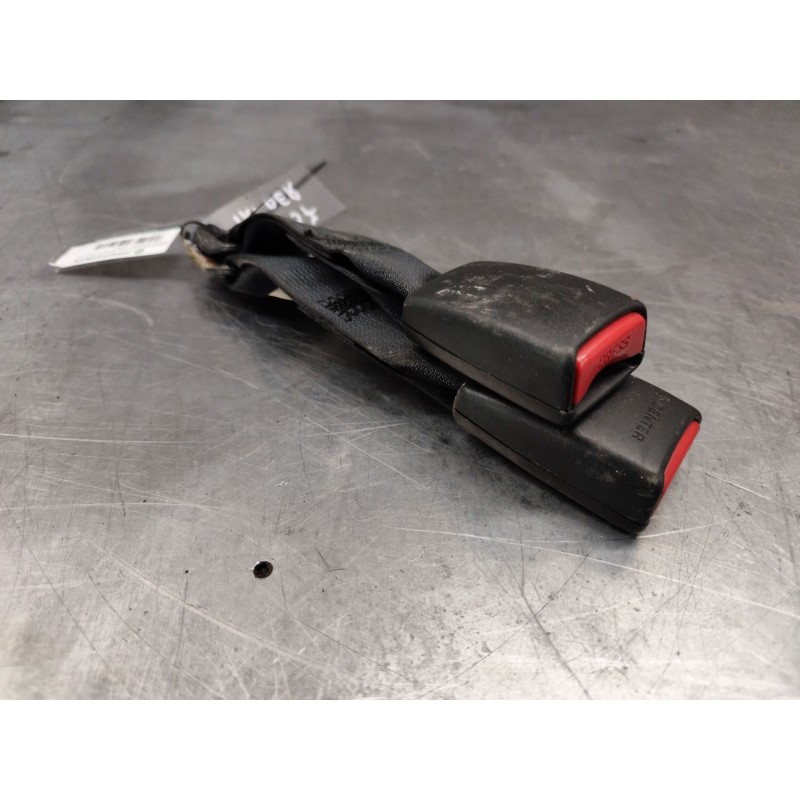 Recambio de enganche cinturon trasero derecho para nissan murano i (z50) 3.5 4x4 referencia OEM IAM 061115AEP  