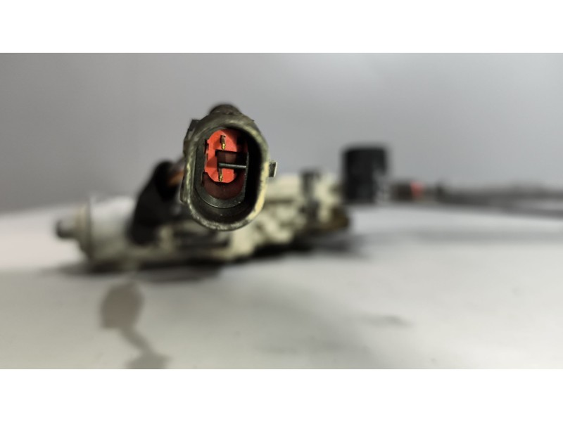 Recambio de elevalunas delantero izquierdo para iveco eurocargo fg 120 e larga distancia referencia OEM IAM   