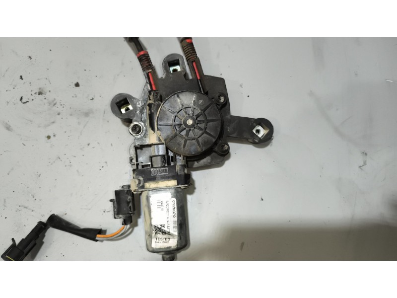 Recambio de elevalunas delantero izquierdo para iveco eurocargo fg 120 e larga distancia referencia OEM IAM   