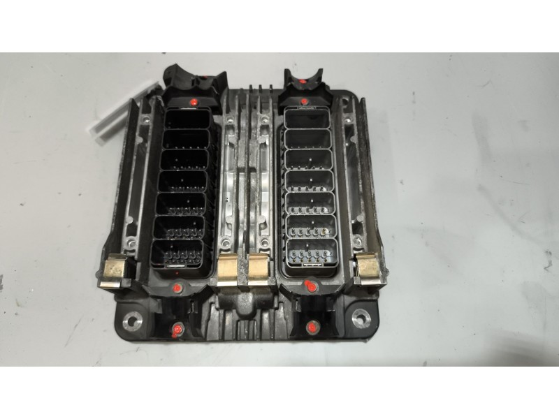 Recambio de centralita motor edc para scania p,g,r,t - series g 440, r 440 referencia OEM IAM 1894897  