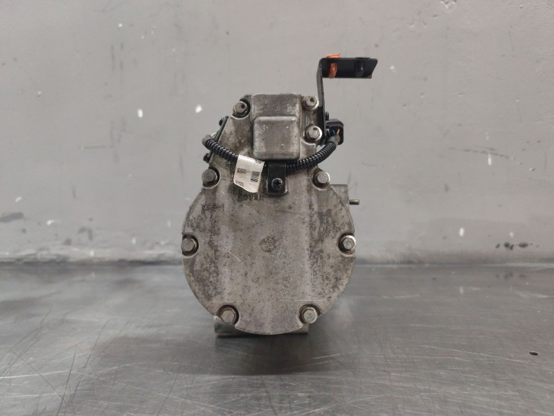 Recambio de compresor aire acondicionado para kia niro i (de) e-niro referencia OEM IAM CA600NDEAA04  