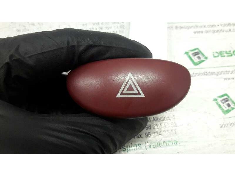 Recambio de warning para peugeot 106 (s1) cocktail referencia OEM IAM 9643213777  