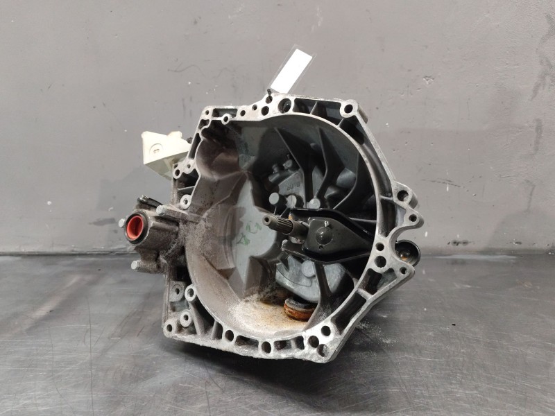 Recambio de caja cambios para citroën c4 berlina lx referencia OEM IAM 9680886910  