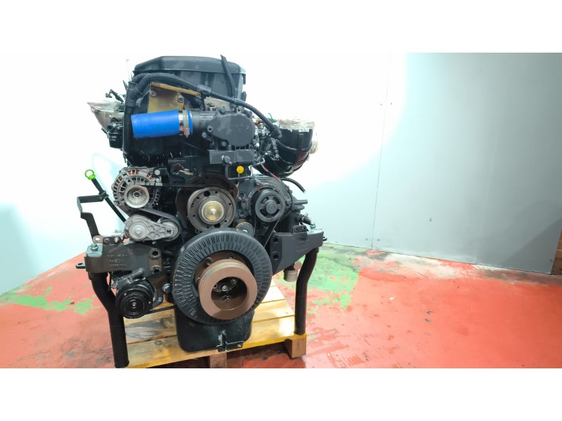 Recambio de motor completo para iveco ff dragonx6 referencia OEM IAM F3BE3681A  