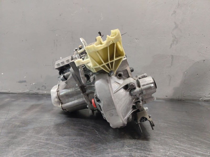 Recambio de caja cambios para peugeot 208 i (ca_, cc_) 1.2 thp 110 referencia OEM IAM 20ET26  