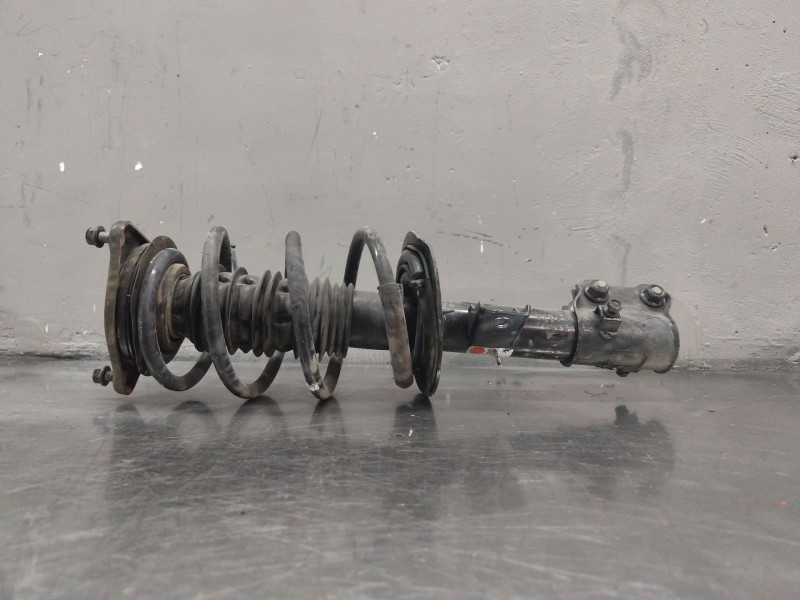 Recambio de amortiguador delantero derecho para hyundai i30 (gd) 1.6 crdi referencia OEM IAM   
